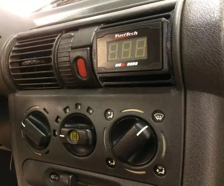 Pod Soporte Ventilación Corsa Wideband Fueltech Nano - 3d 8