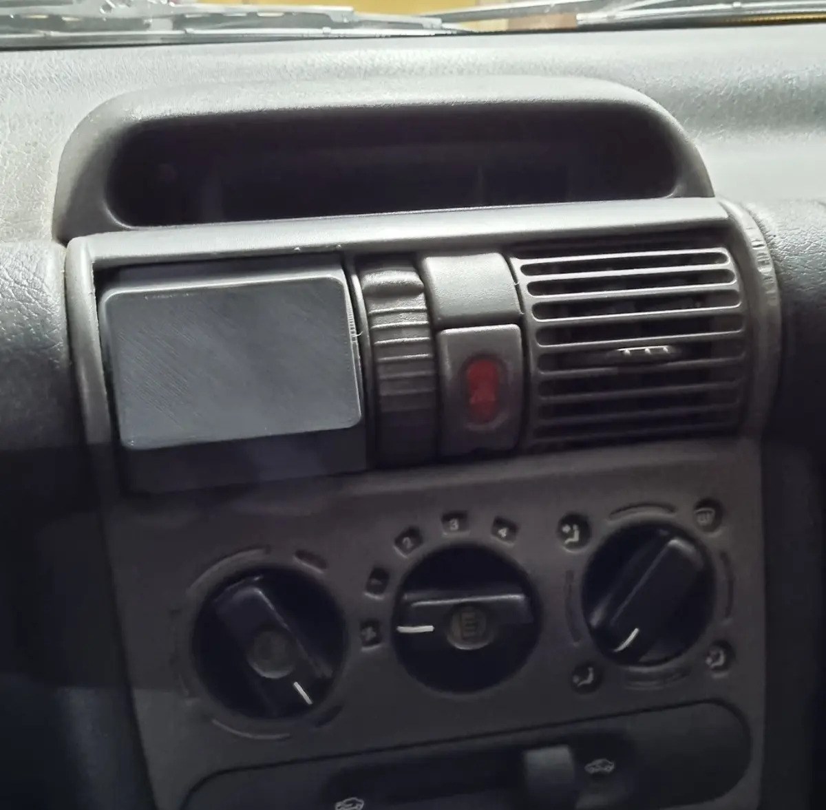 Pod Soporte Ventilación Corsa Wideband Fueltech Nano - 3d 3